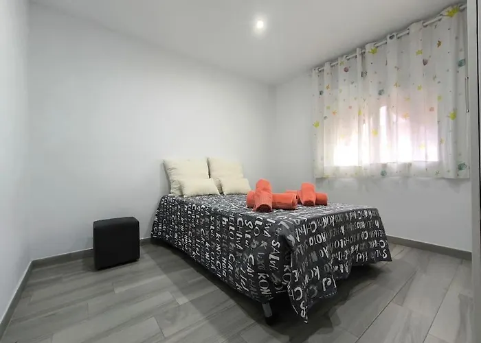 Piso En El Arenal - Arcangel - A/a Central Y Wifi 아파트